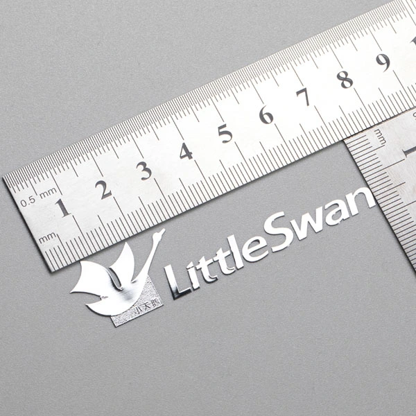 Metallic nikkellabel