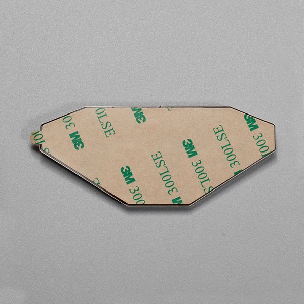 3D-nikkel-metaal-logo-label