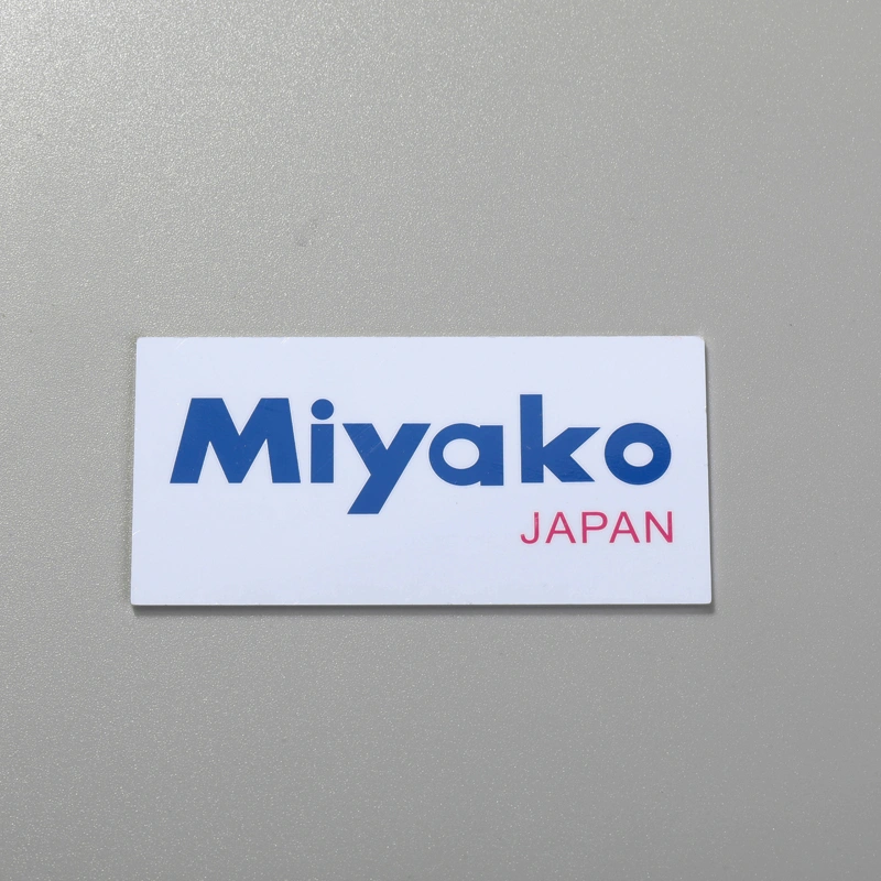 Milieuvriendelijke metalen logosticker in reliëf aluminium label