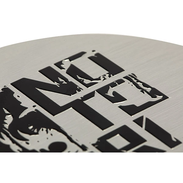 Aluminium reliëflabel