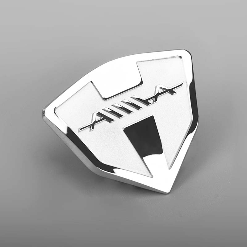 Chroom metallic logosticker