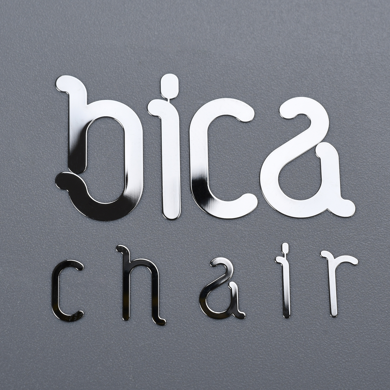 Dunne metalen chromen stickerletters