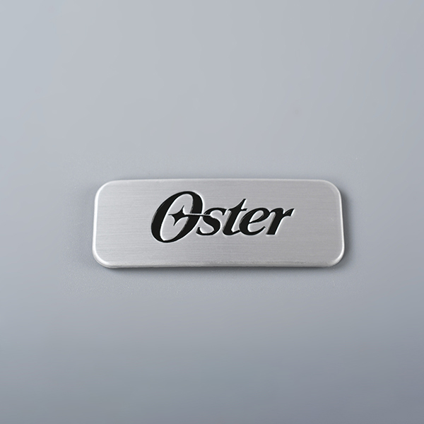 Gegraveerde metalen logolabels