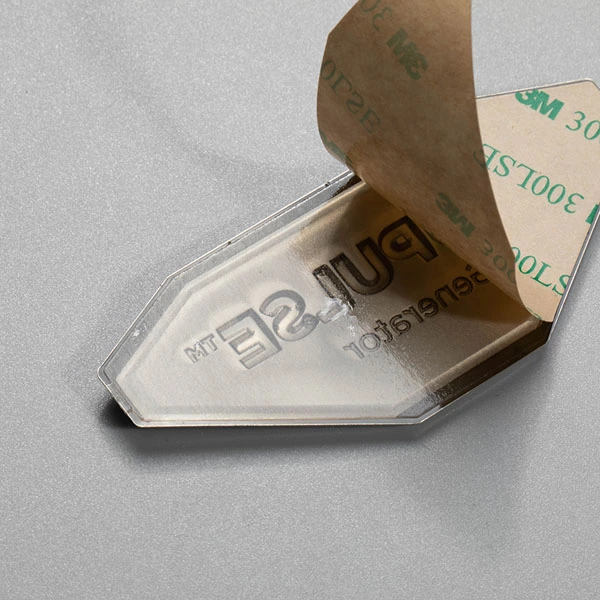 3D-nikkel-metaal-logo-label