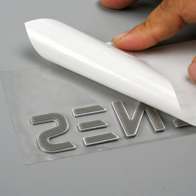 Logo gegraveerd metaal