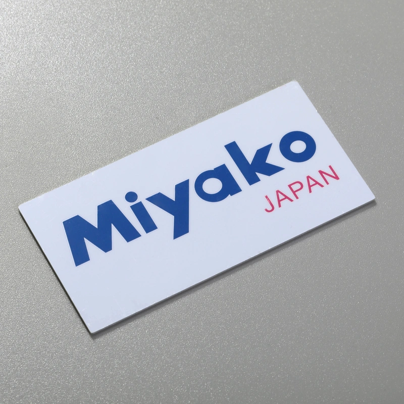 Milieuvriendelijke metalen logosticker in reliëf aluminium label