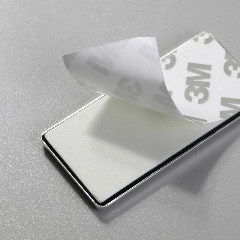 Geanodiseerd aluminium naamplaatje met aluminium tags